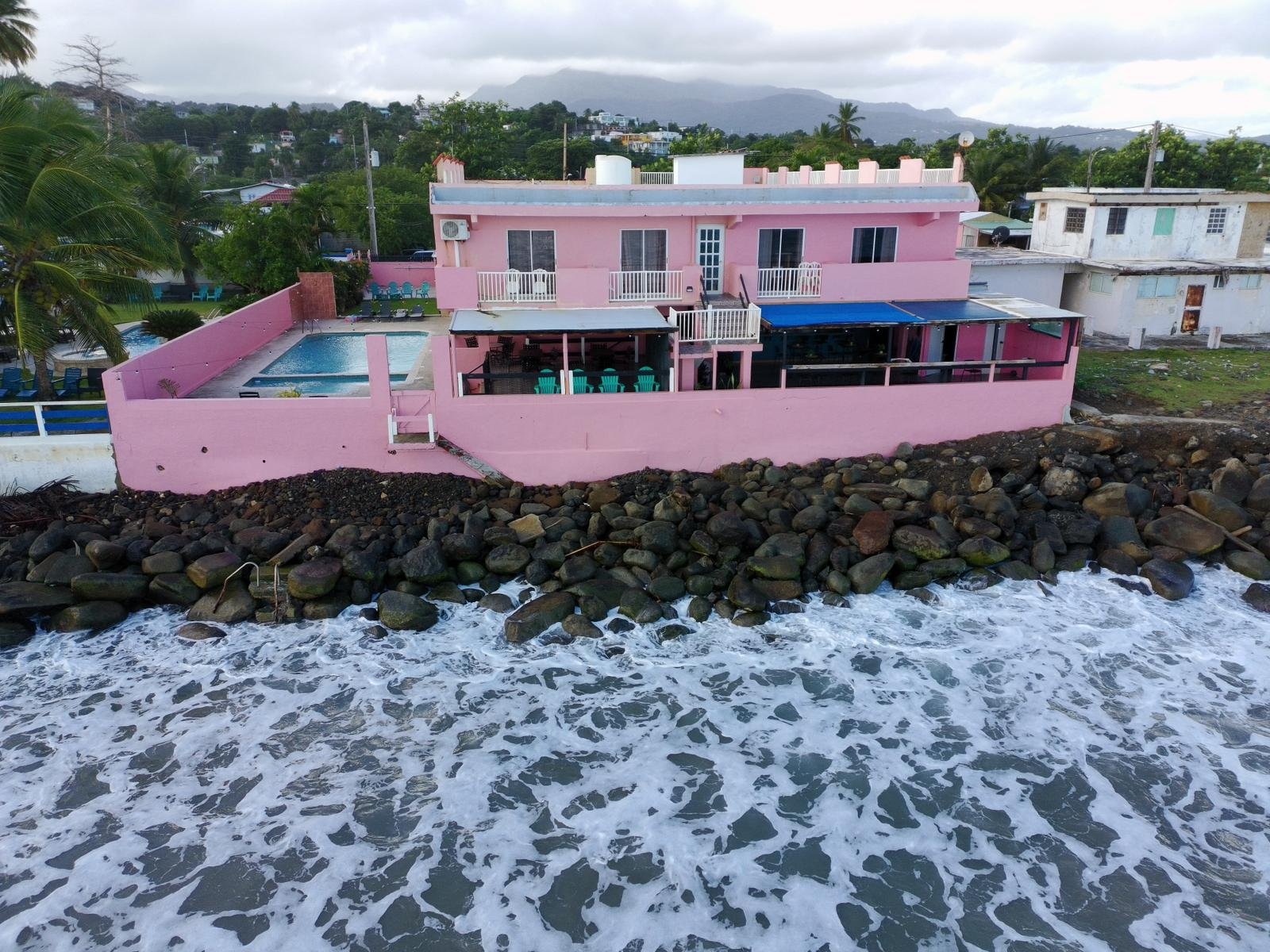 Oceanfront pool at Selva Boutique Hotel – your serene retreat in Luquillo.