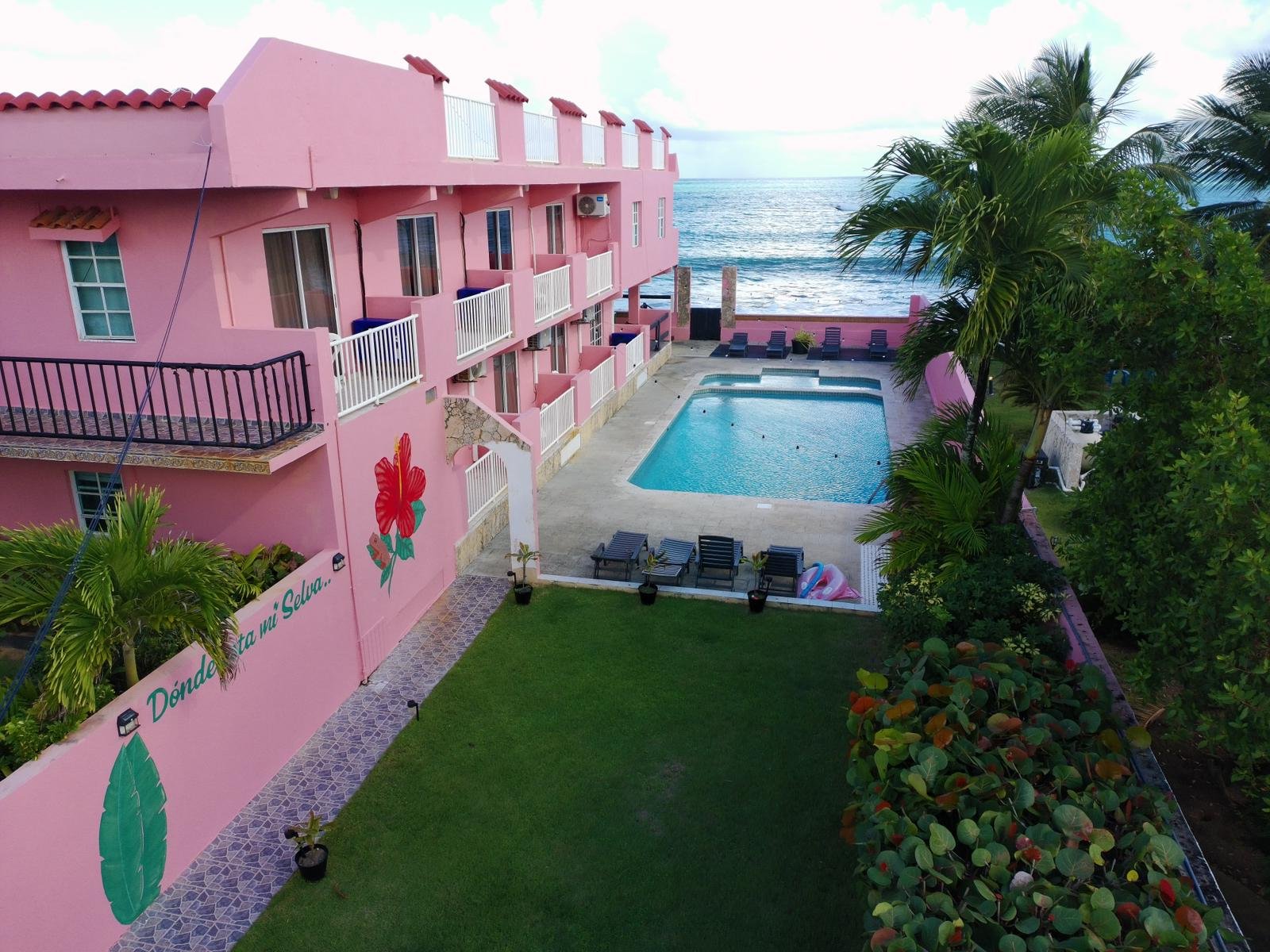 Oceanfront pool at Selva Boutique Hotel – your serene retreat in Luquillo.